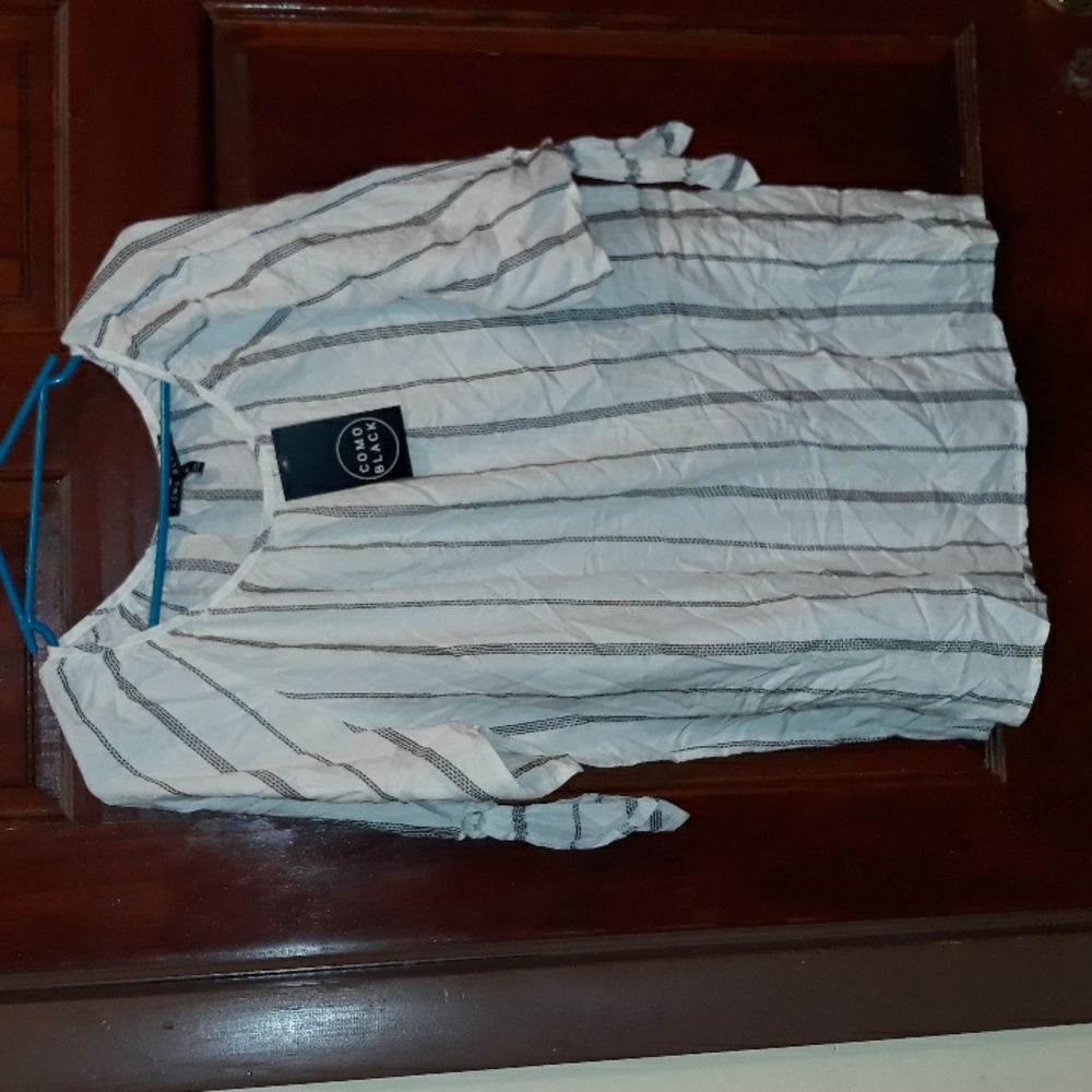 NWT Como Black Women Top Size L